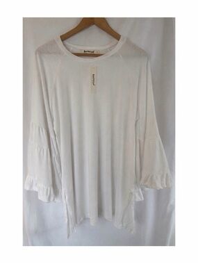 Three Bird Nest White Ruffle-Sleeve Tunic